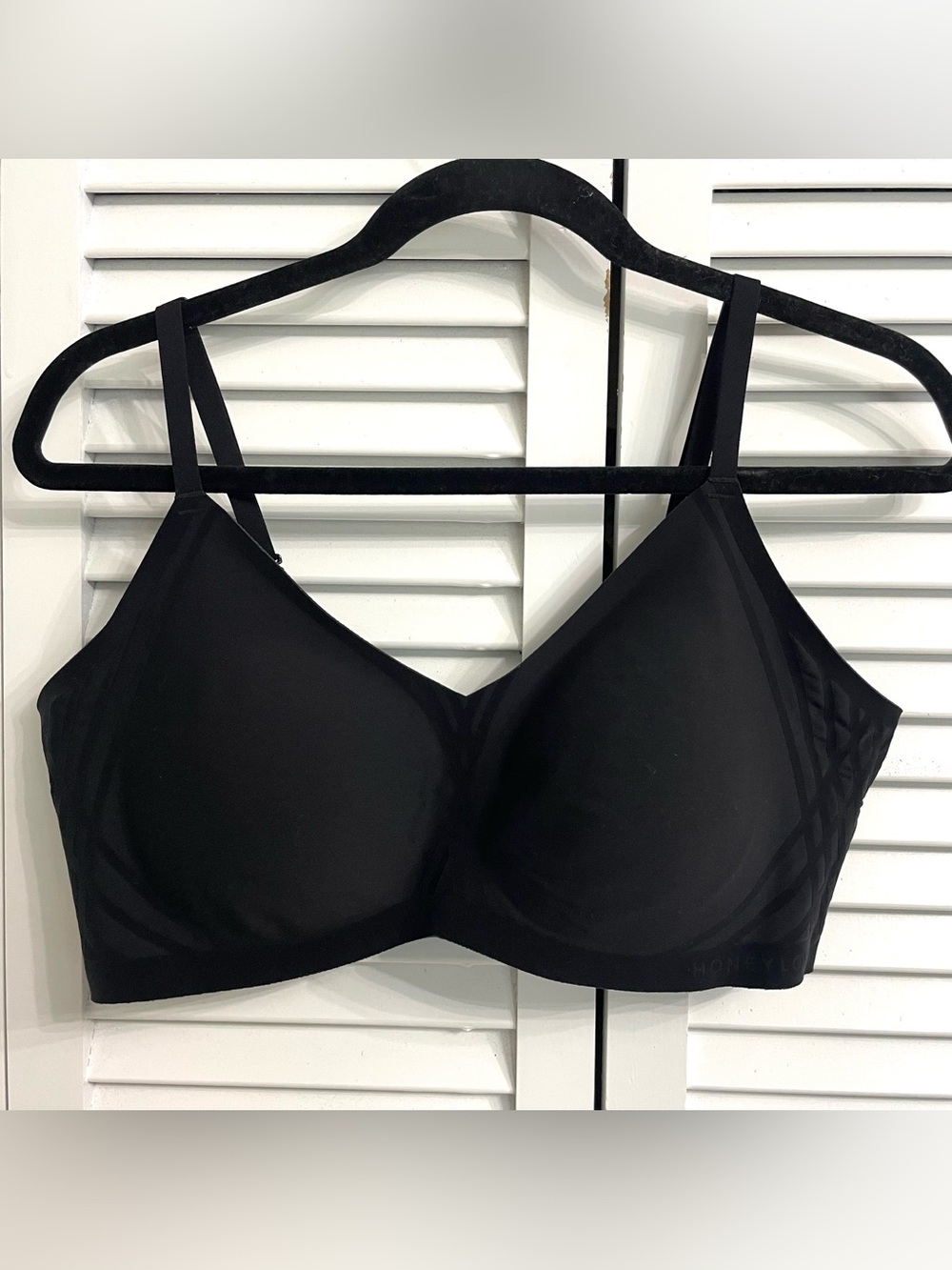 Honey Love Bra Size XL Silhouette #LWBR0201 Wireless Tee Shirt Crossover Straps